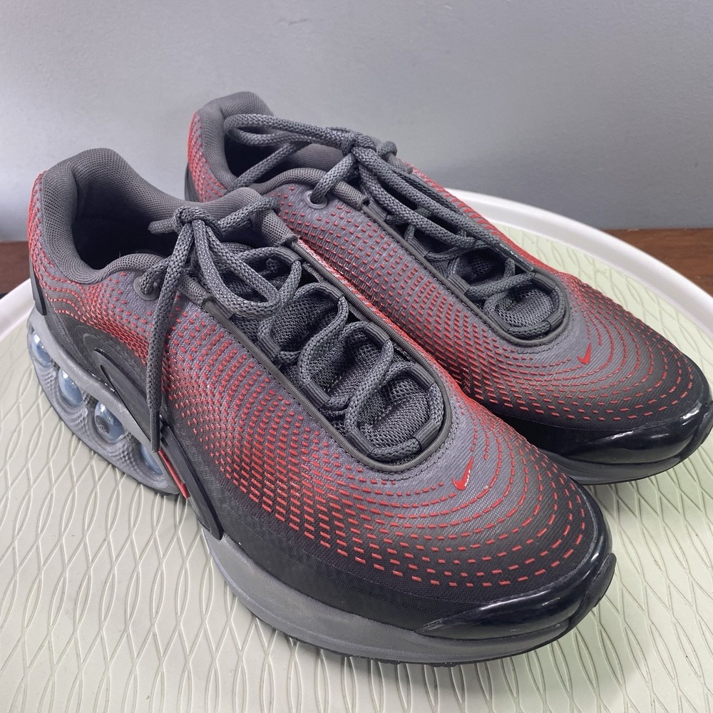 Nike Air Max DN Men's Grey University Shoe Black/Red Running Sneakers Sz.10‎ EUC
